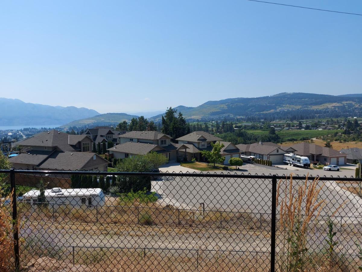 Peaceful And Spacious Lake View West Kelowna Exterior foto